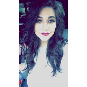 Meet Your Posher, Alyssa